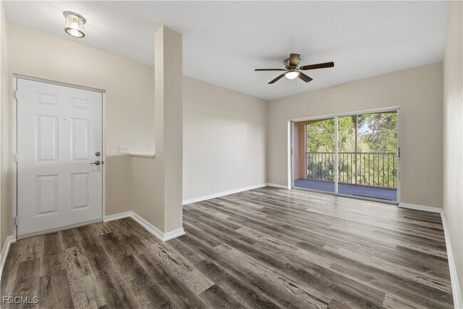 Photo - 6321 Aragon Way Unit 305