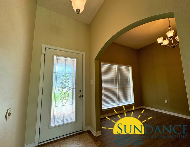Photo - 8114 Cosica Blvd