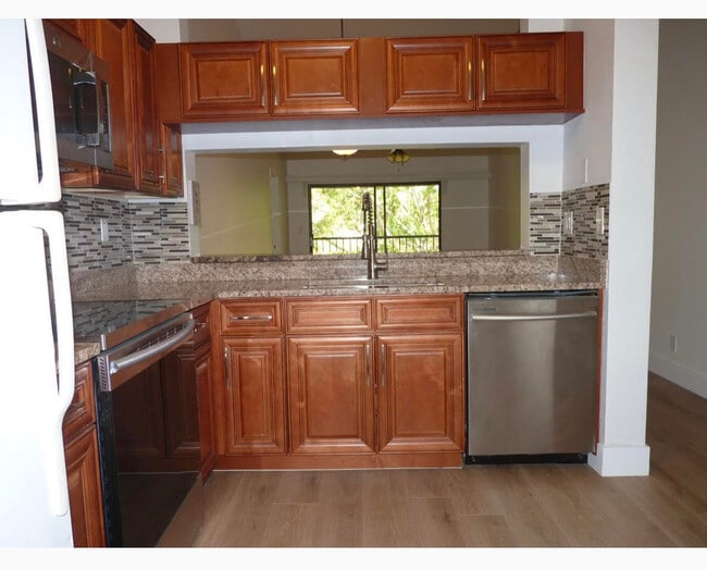 Photo - 3130 Millwood Terrace Unit 2120