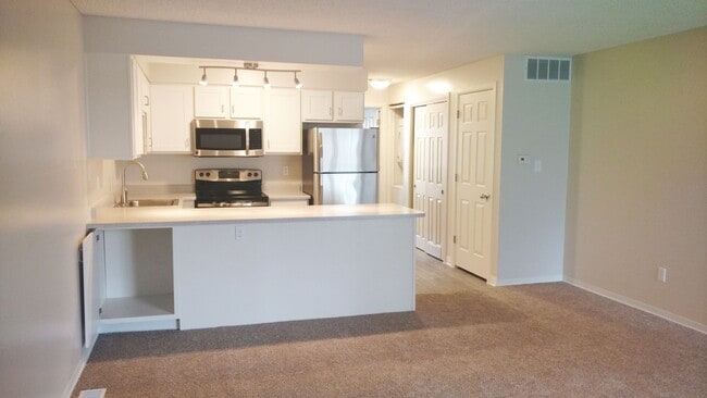 Photo - Victoria Inn Apts