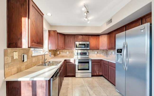 Photo - 3913 E Monona Dr