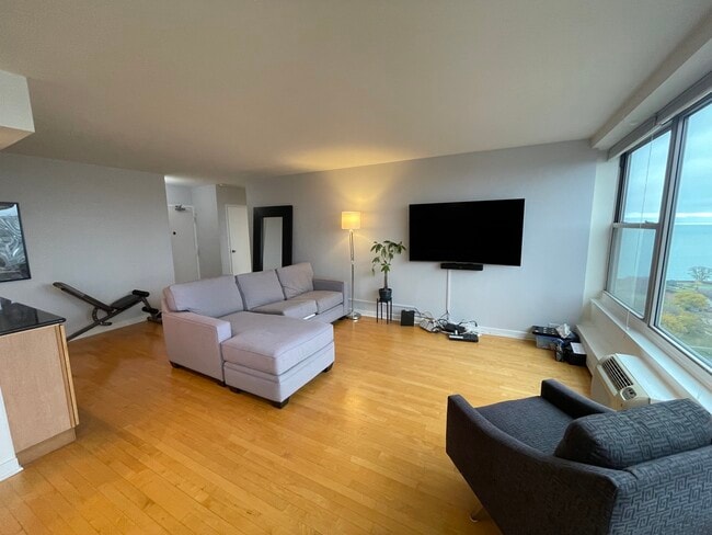 Photo - 3900 N Lake Shore Dr Unit 25C