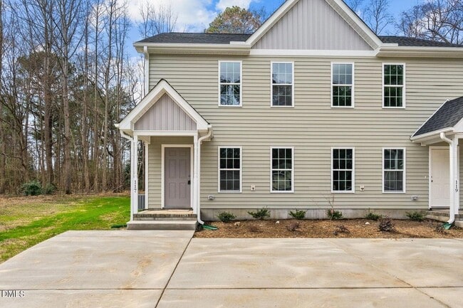 122 Laura Ln
