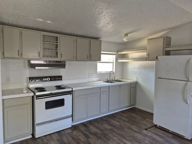 Photo - 507 1/2 Tidal St