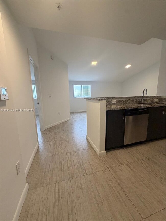 Photo - 1801 SW 32nd Ave Unit 701