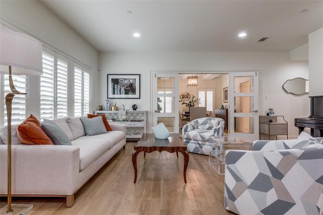 Photo - 2829 Dyer St