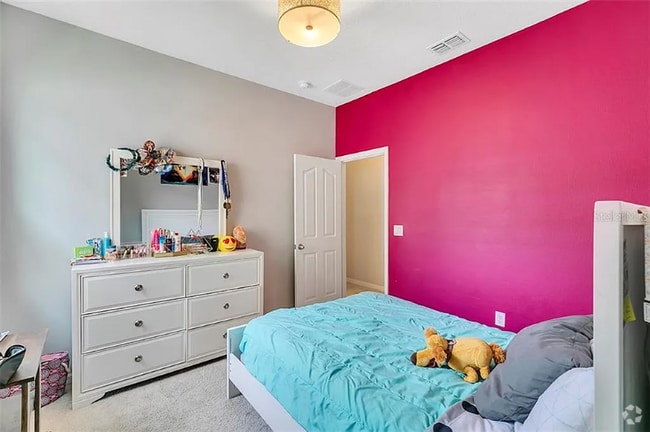 Building Photo - 11860 Thatcher Ave Rental