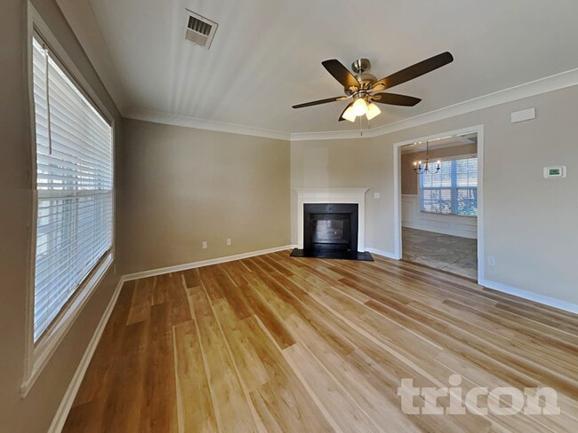 Photo - 1166 Waterlyn Dr