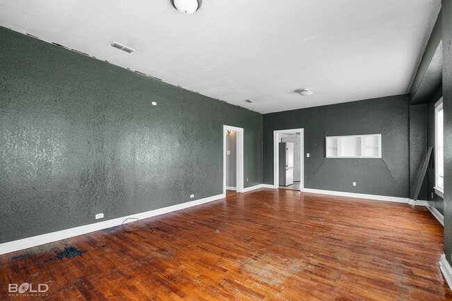 Photo - Check This Charming 1 Bed 1 Bath Out!