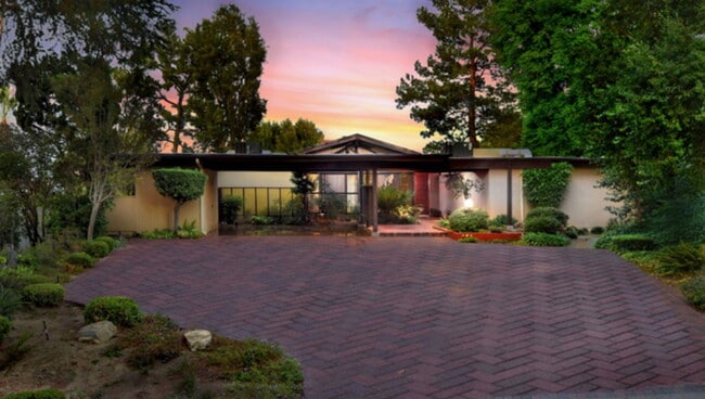 Building Photo - 18706 Edleen Dr