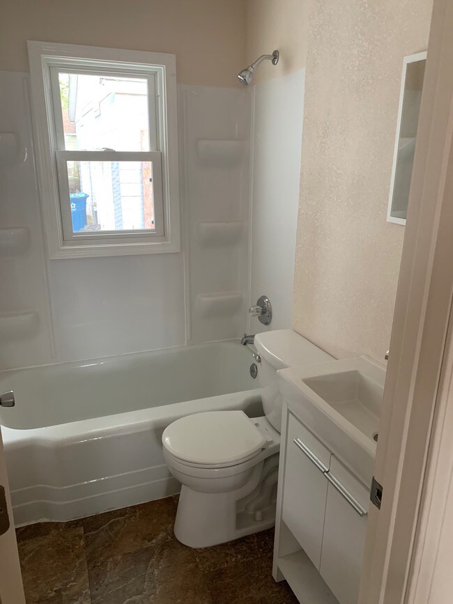 Photo - 1308 N Harris Ave