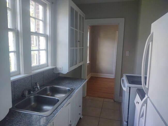 Photo - SH054 -703 N Lafayette Street Unit C3