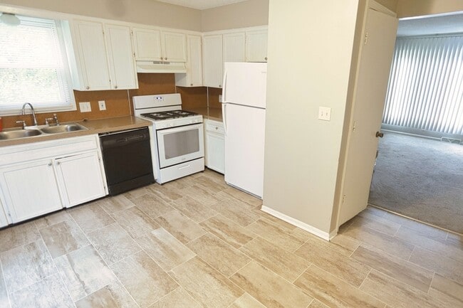 Photo - 3403 Robin Ave SW