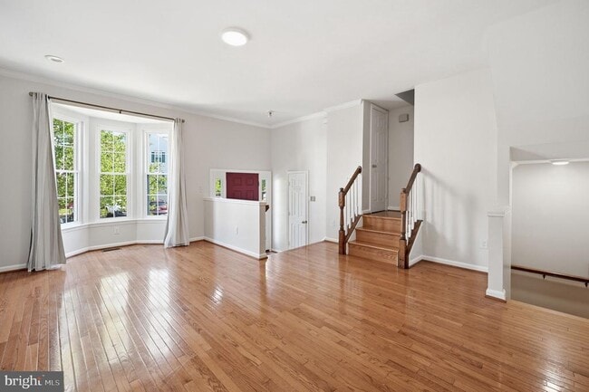 Photo - 7676 Helmsdale Pl