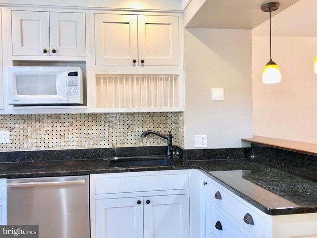 Photo - 10 Donagh Ct