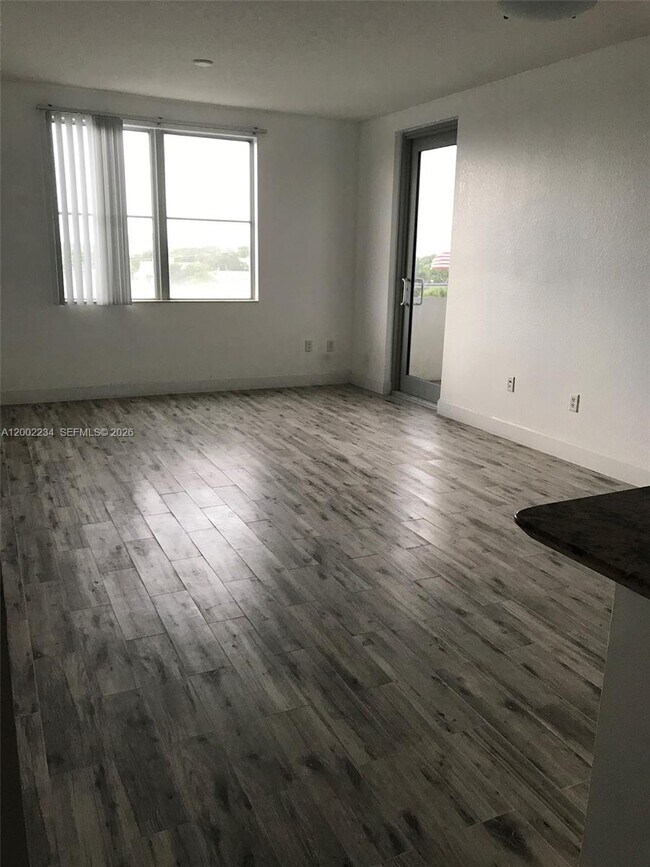 Photo - 1830 Radius Dr Unit 407