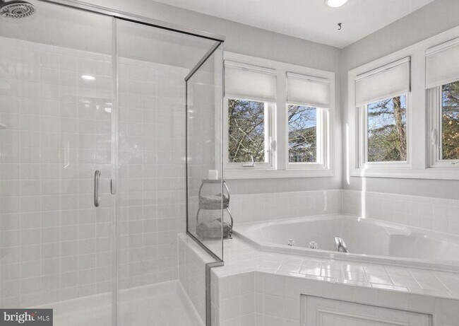 Photo - 114 Fordham Dr House