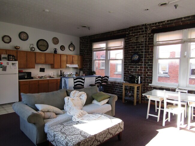 4 Bedroom apartment 18 D