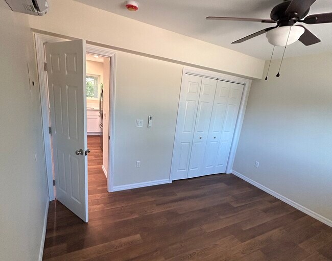 Photo - 1999 Valley Rim Rd