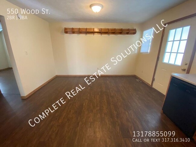 Photo - 550 Wood St