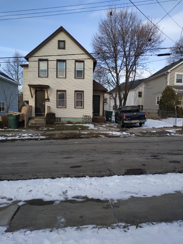 Photo - 42 Lewis St