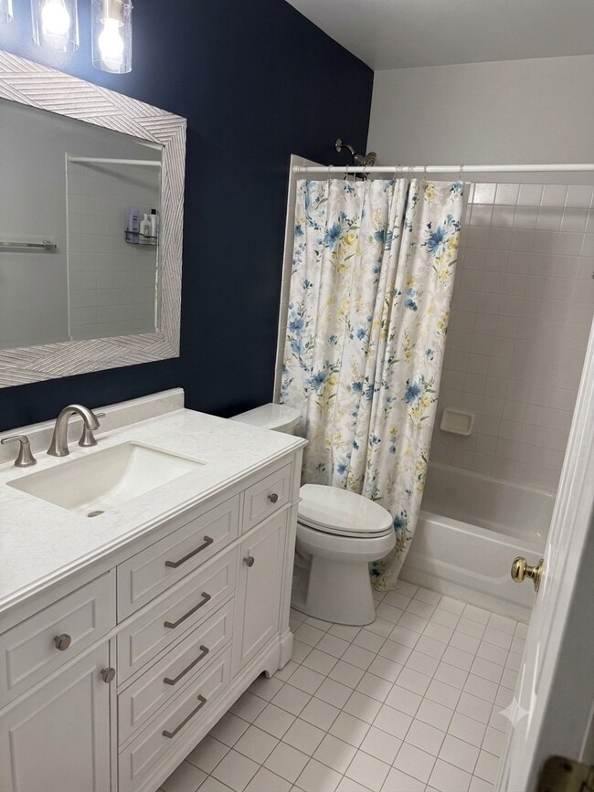 Photo - 322 Bloomfield Ct