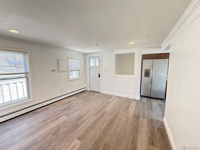 Photo - 610 Laurelton Blvd Unit 1
