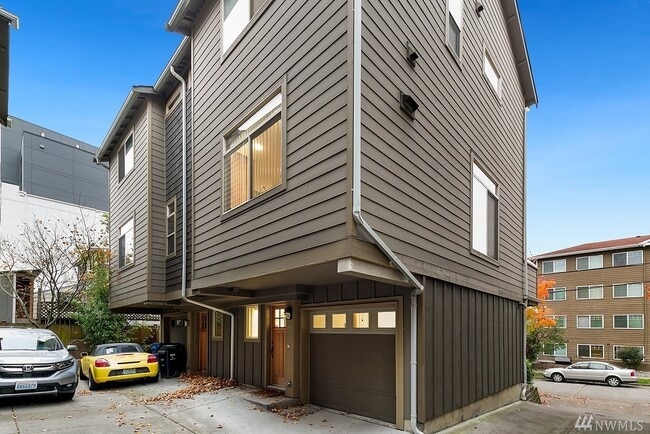 Photo - 4312 8th Ave NE