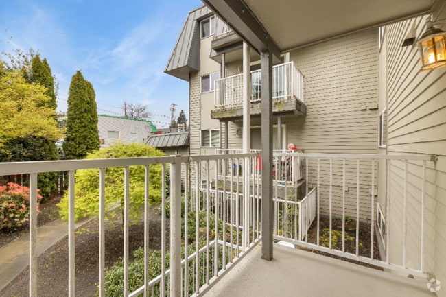 Building Photo - 11540 Pinehurst Way NE Unit 302 Rental