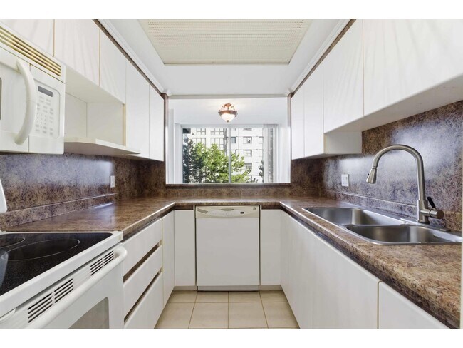 Photo - 13383-13108 108 Ave Unit 505