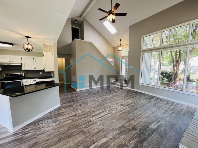 Photo - 3012 John Cole Pl House