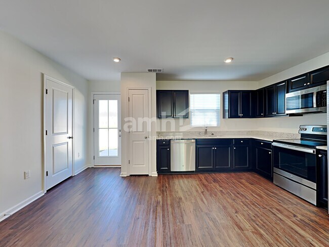 Photo - 5452 Compass Way