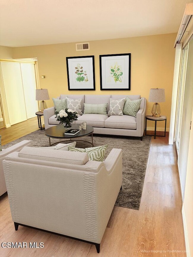 Photo - 286 Oak Leaf Dr