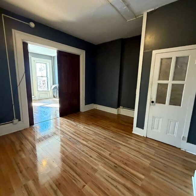204 W Martin St