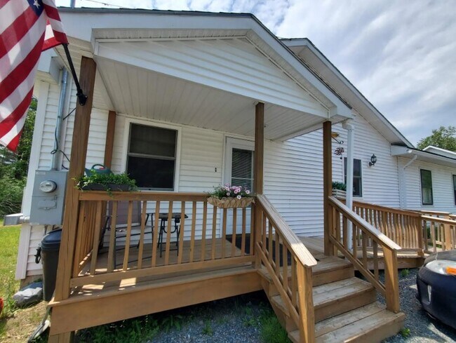 Building Photo - 474 Willow Brook Rd Unit B