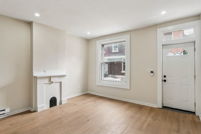 Photo - 1710 N Taney St