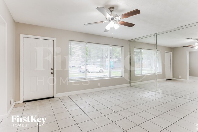 Photo - 2322 N 28th Ave