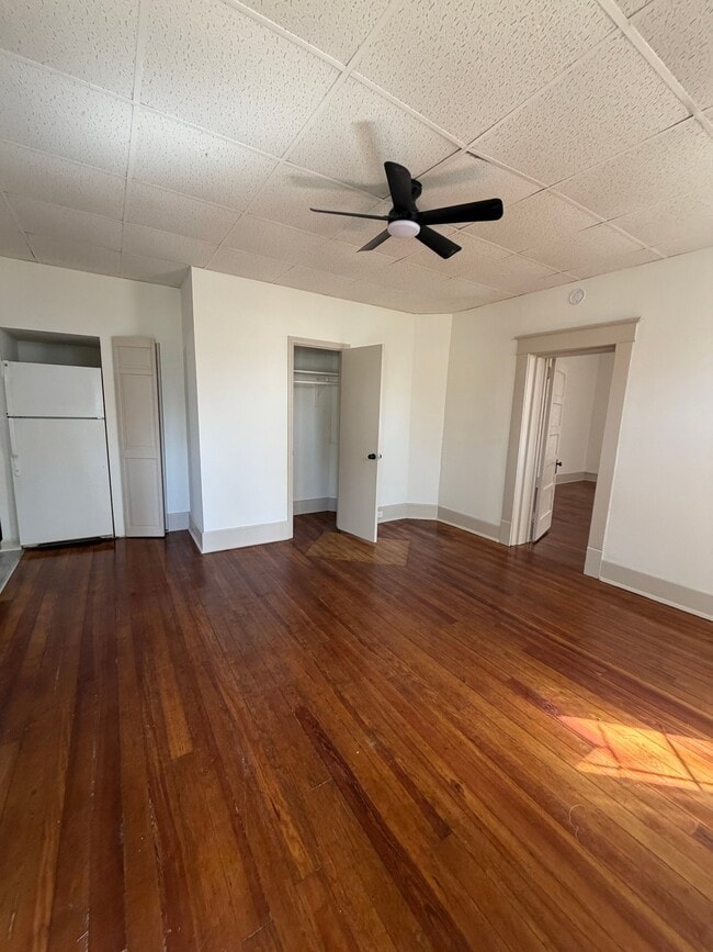 Photo - 401 E Broad St Unit 1