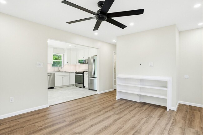 Photo - 105 Ramsey Dr