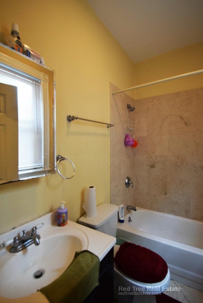 Photo - 36 Cherokee St