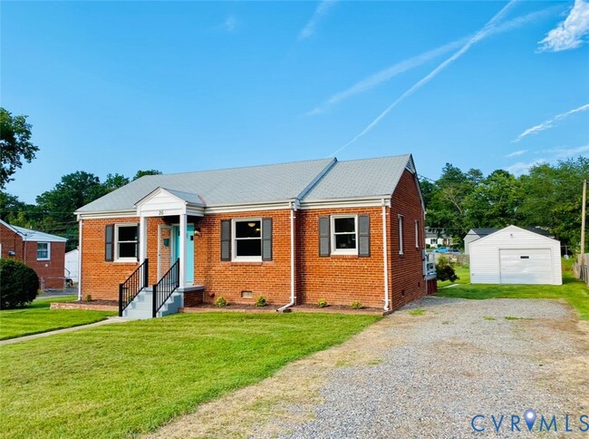 Building Photo - 26 Eastlake Dr