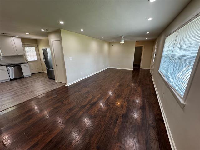 Photo - 923 Green Castle Dr