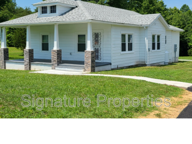 Photo - 7963 Cross County Rd House