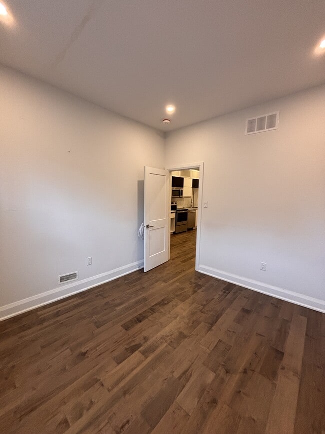 Photo - 82 Eccles St