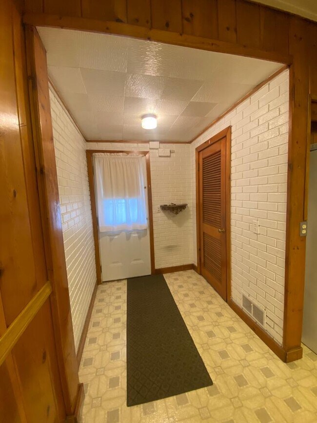 Front Entrance - 24 Rutherford St Unit 1