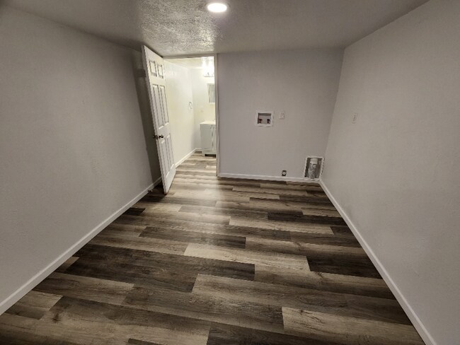 Photo - 200 S Inman St Unidad 7