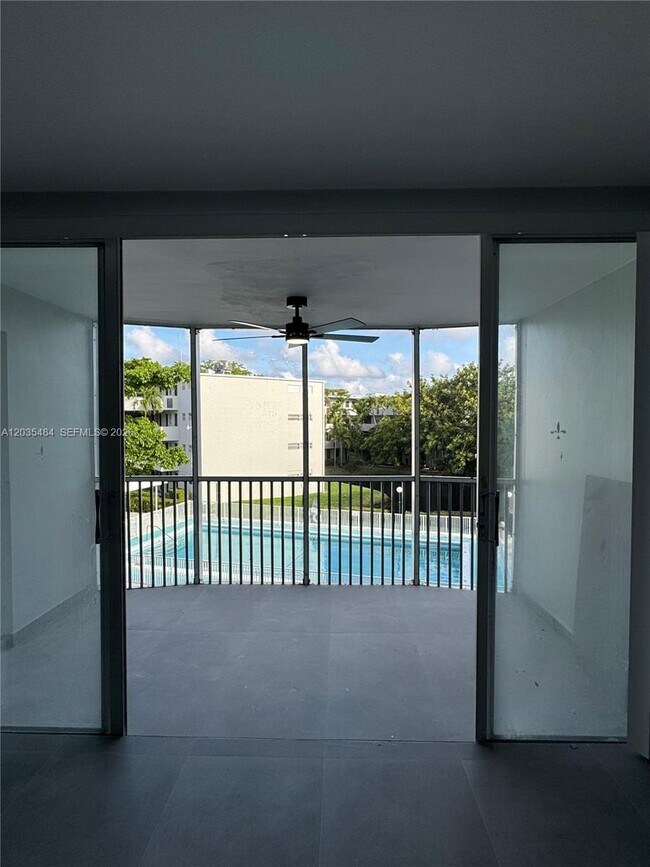 1680 NE 191st St Unit 310-2