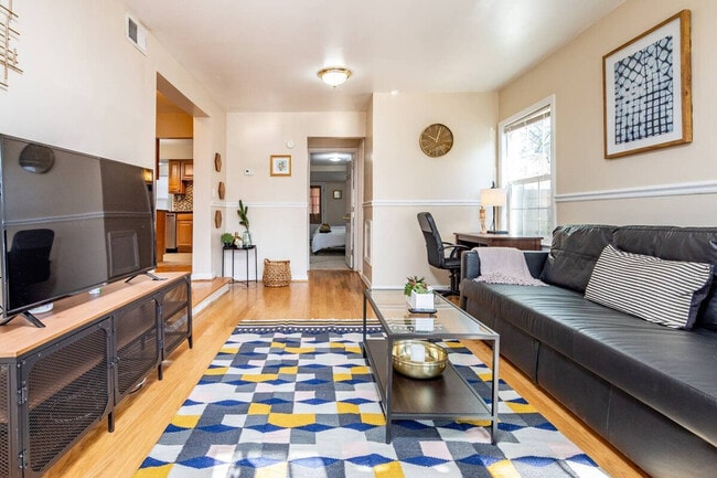 Photo - 4737 Wilson Blvd Unidad ID1014210P