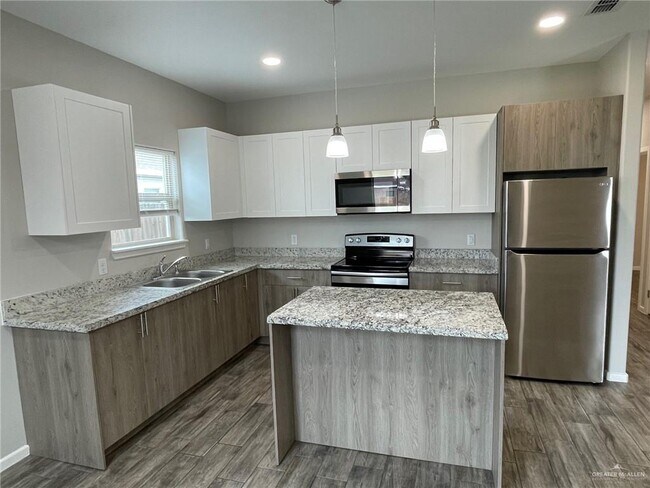 Photo - 17 Kentucky St