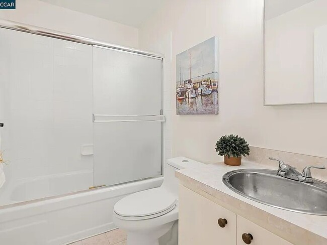 Photo - 142 Blue Ridge Dr Unit C